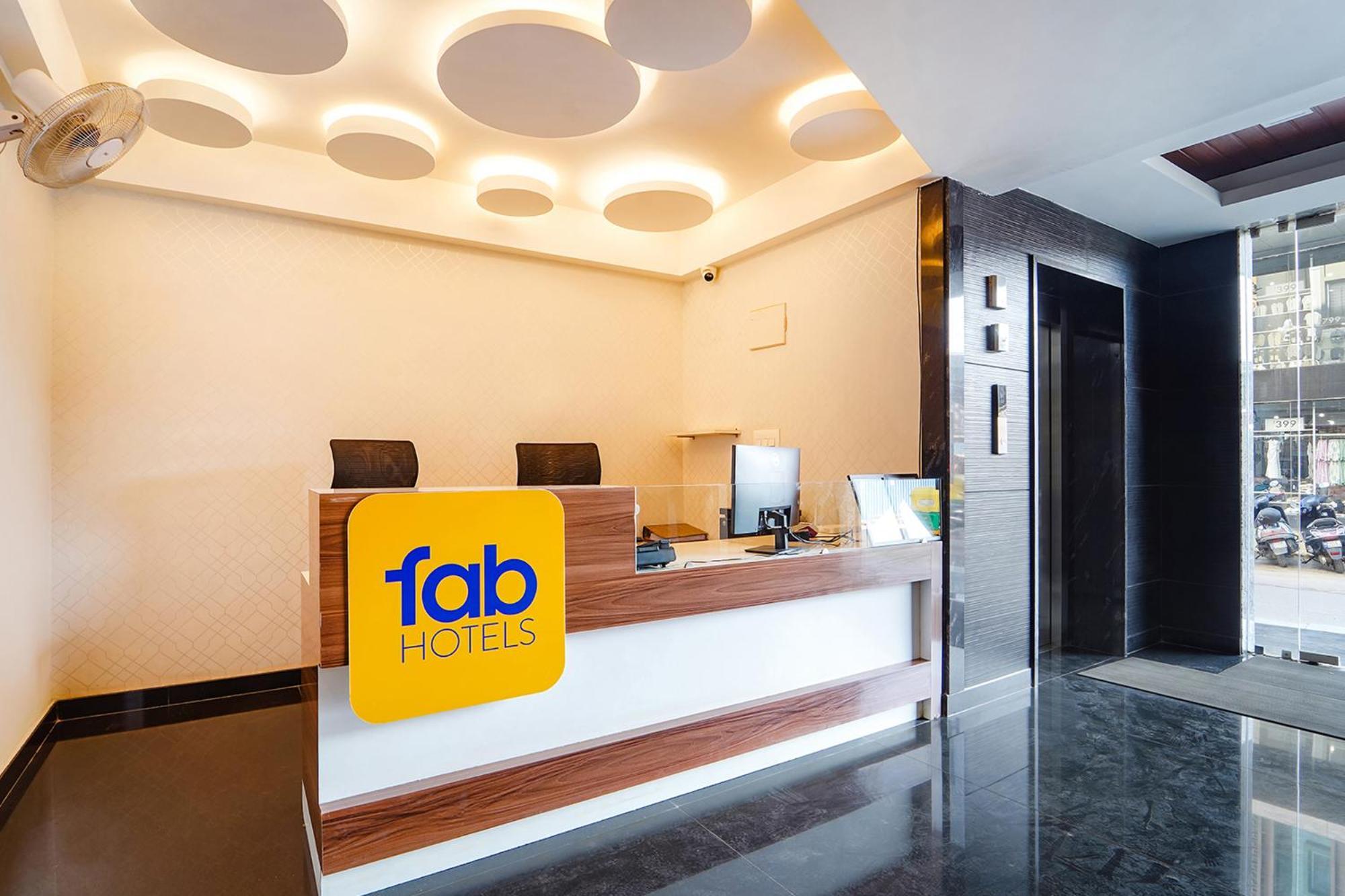 Fabhotel Ellegant Inn Bangalore Exterior photo